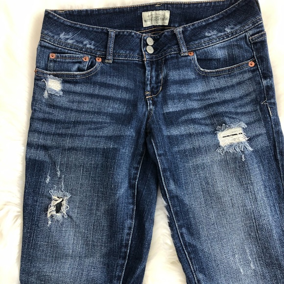 Aeropostale Low Rise Distressed Boot Cut Jeans - Picture 5 of 5